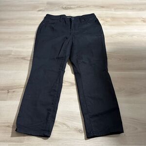 Chico's Black Slim Leg Crop Pant Size 4 -‎ Chico Size 0